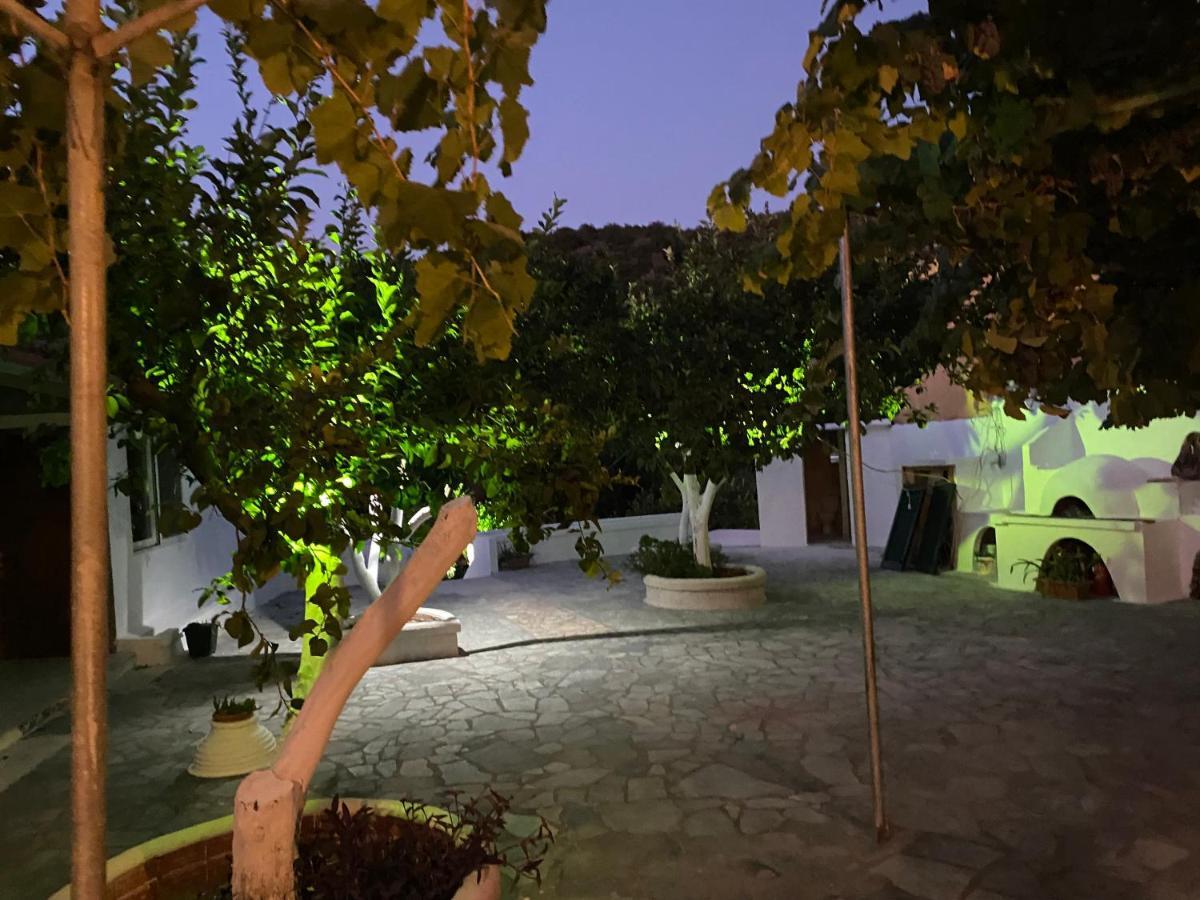 Villa Nouli Sarakiniko  Exteriör bild