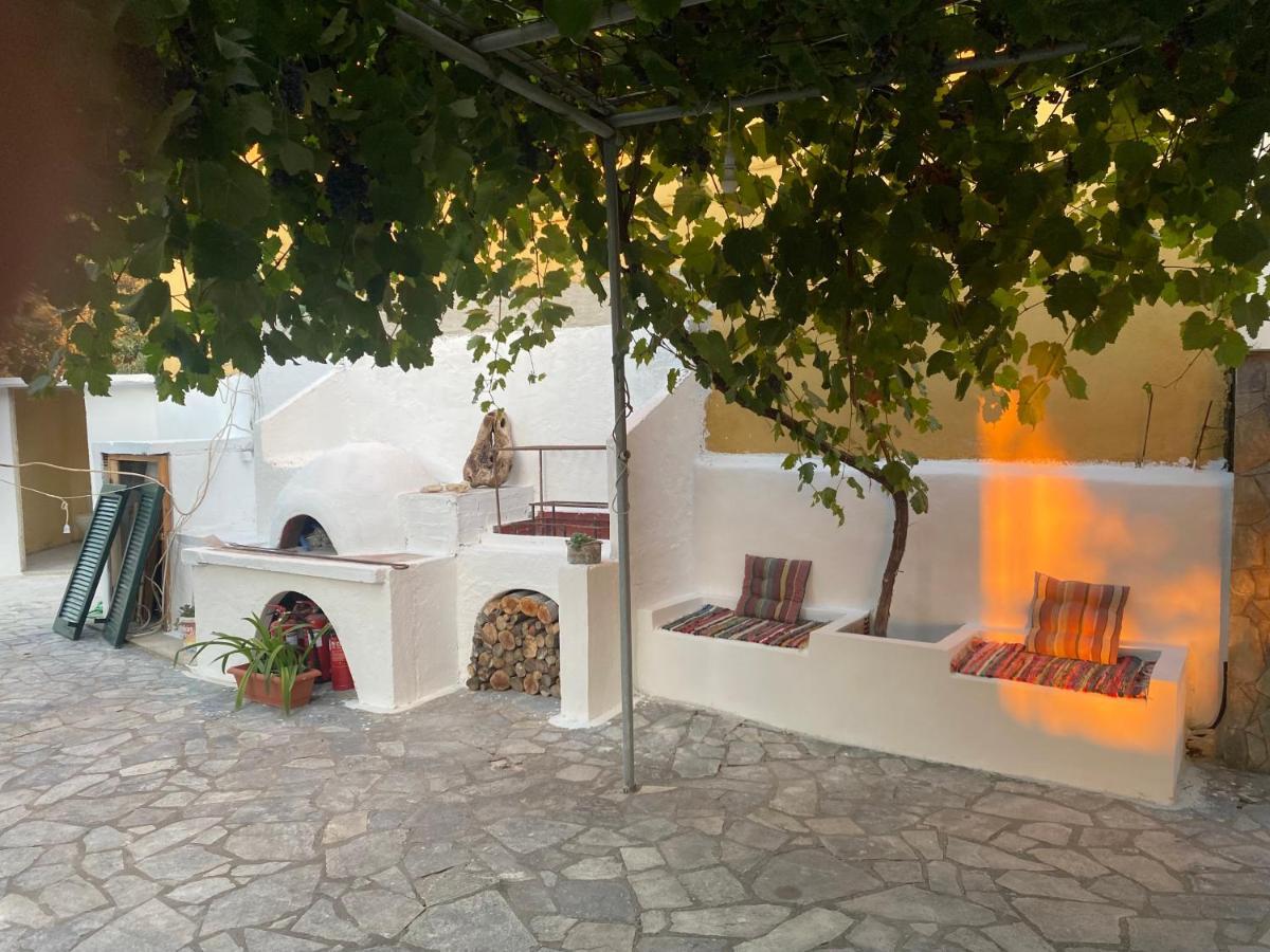 Villa Nouli Sarakiniko  Exteriör bild