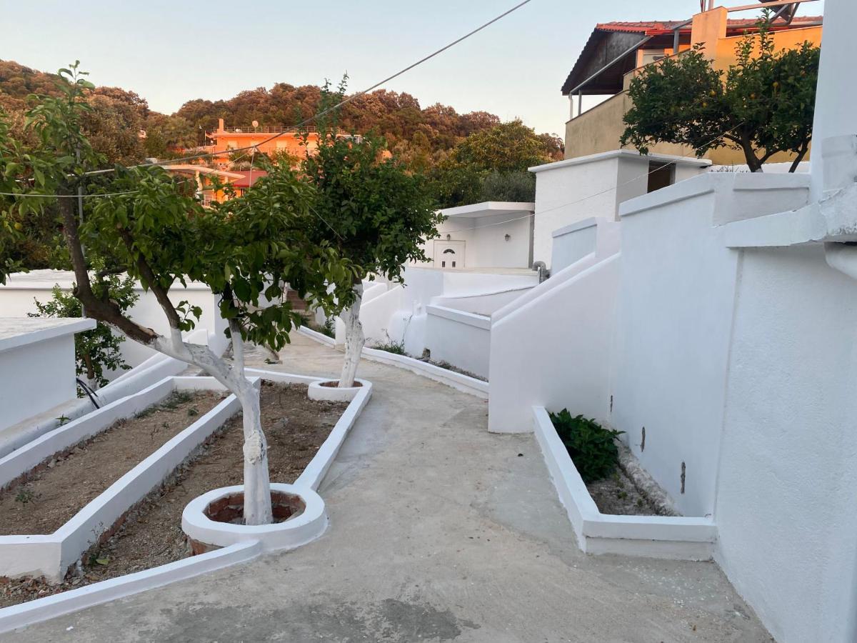 Villa Nouli Sarakiniko  Exteriör bild