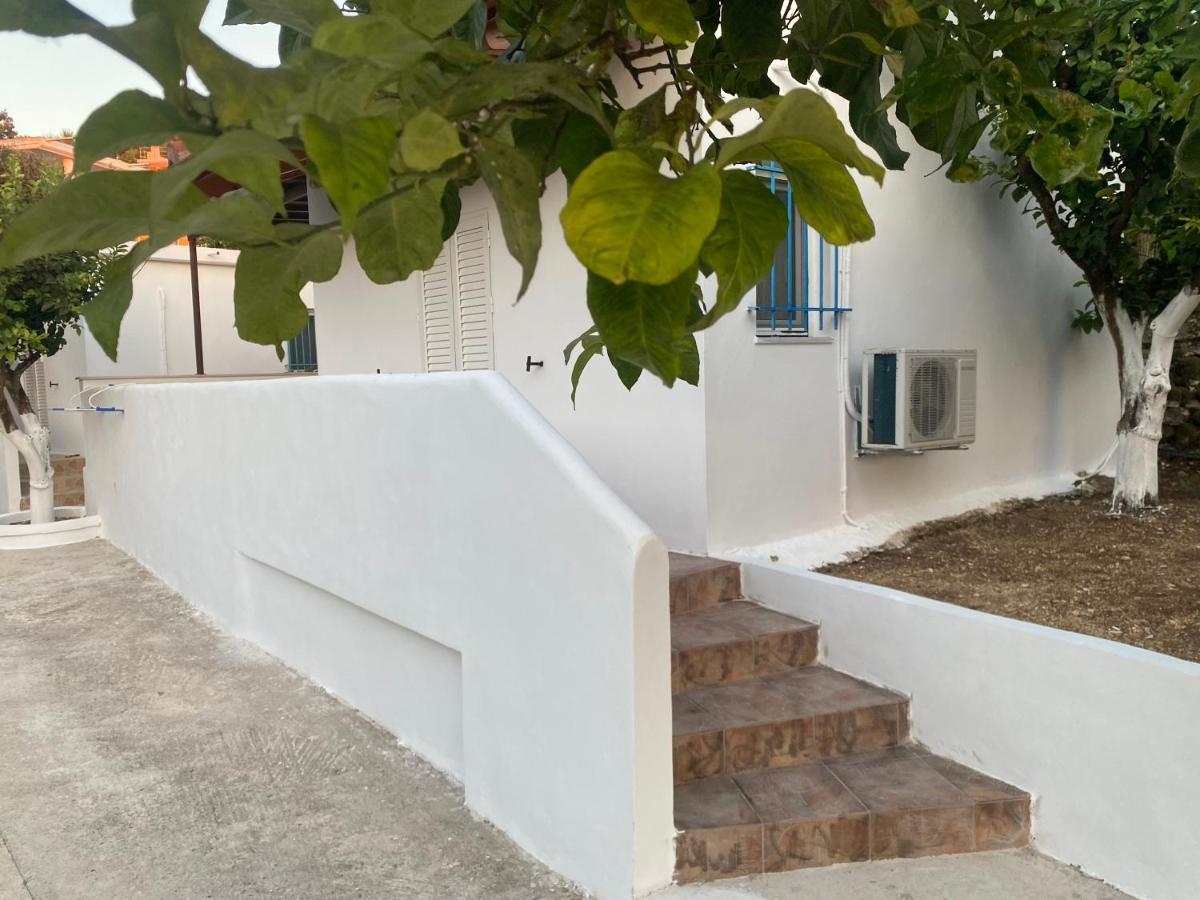 Villa Nouli Sarakiniko  Exteriör bild